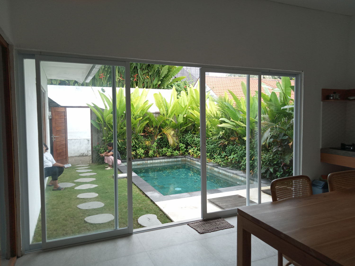 rent villa canggu bali